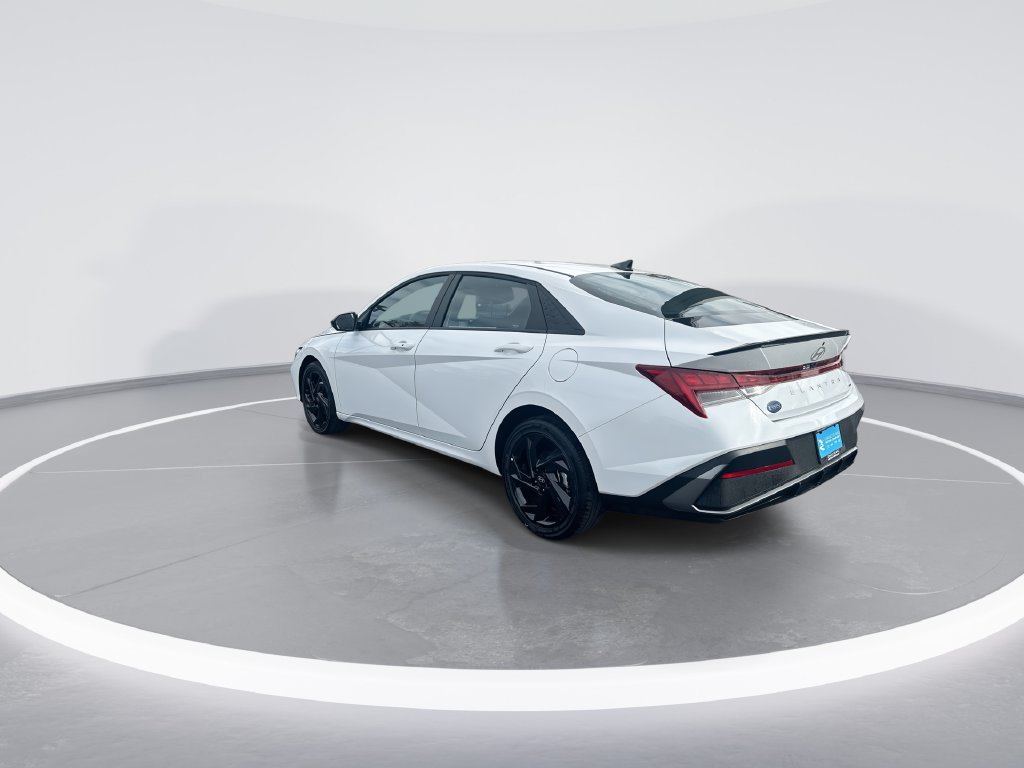 New 2026 Hyundai Elantra SEL FWD image 6