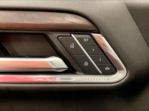 Used 2024 GMC Sierra 1500 SLT w/ SLT Premium Plus Package image 32