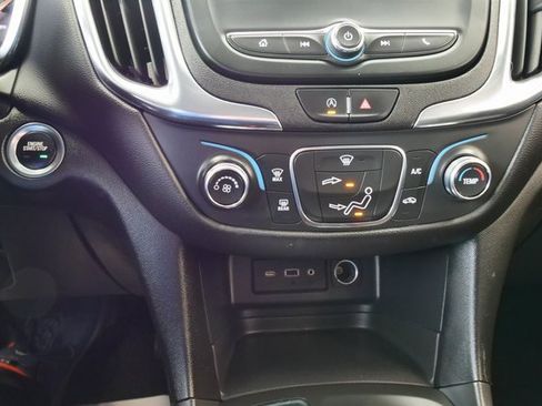 Used 2023 Chevrolet Equinox LT image 21