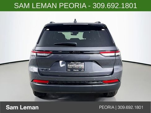 New 2025 Jeep Grand Cherokee Laredo image 6