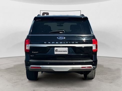 Used 2022 Ford Expedition XLT image 4