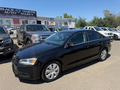 Used 2013 Volkswagen Jetta SE FWD image 9