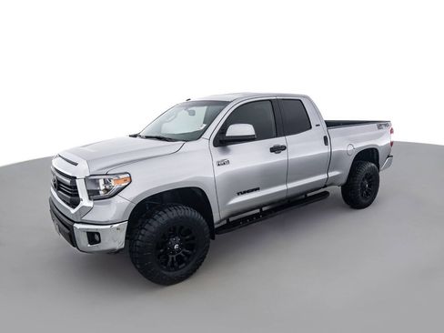 Used 2015 Toyota Tundra SR5 w/ SR5 Upgrade Package RWD image 9