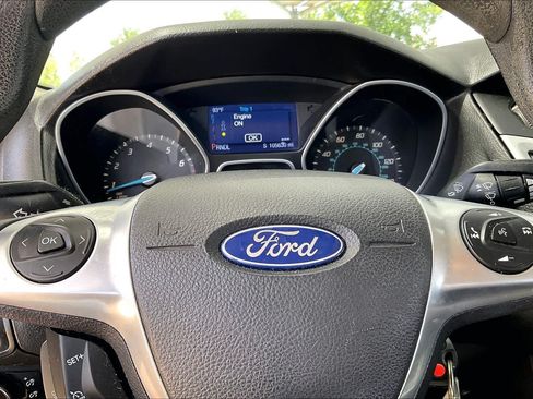 Used 2014 Ford Focus SE FWD image 31