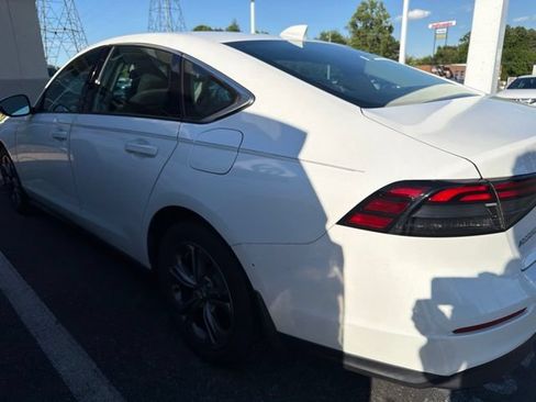 Used 2023 Honda Accord EX image 4