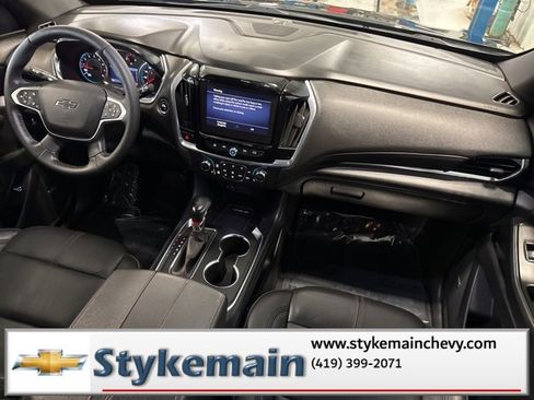 Used 2022 Chevrolet Traverse RS image 13