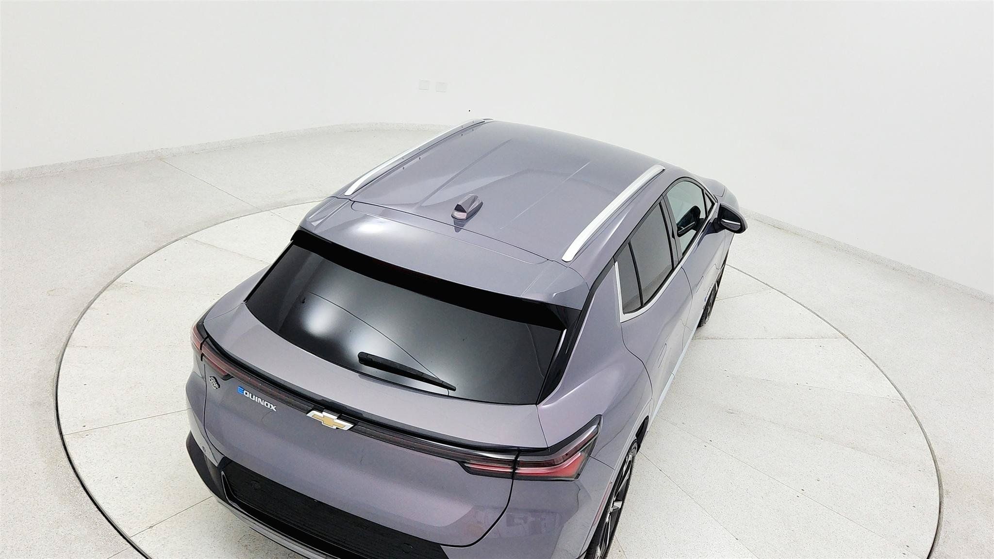 Used 2024 Chevrolet Equinox EV LT FWD image 39