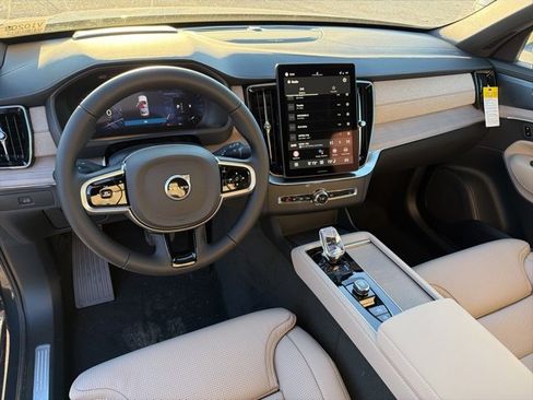 New 2026 Volvo XC90 B6 Ultra w/ Protection Package Premier image 15
