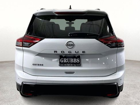 New 2026 Nissan Rogue SV FWD image 8