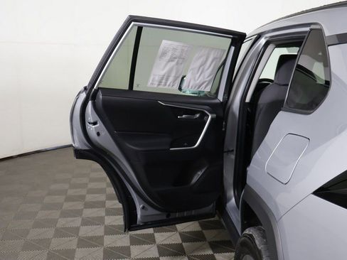 Used 2025 Toyota RAV4 XLE image 18