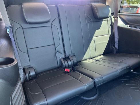 Used 2017 GMC Yukon SLT w/ Open Road Package AWD/4WD image 20