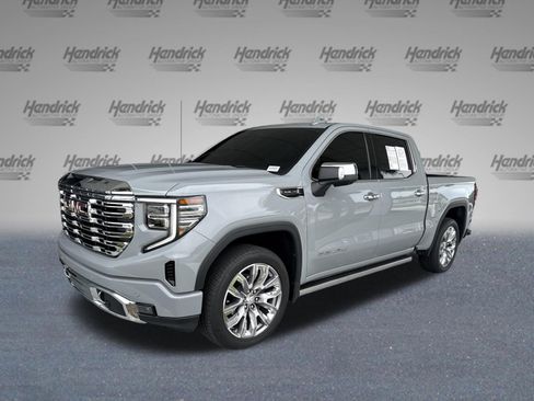 Used 2025 GMC Sierra 1500 Denali w/ Denali Reserve Package AWD/4WD image 5