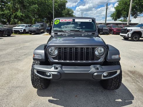Used 2024 Jeep Gladiator Sport image 6