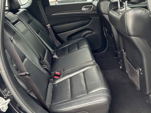 Used 2020 Jeep Grand Cherokee Limited image 21