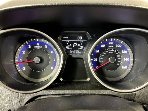 Used 2015 Hyundai Elantra SE w/ Option Group 03 FWD image 12