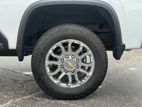 Used 2024 Chevrolet Silverado 2500 LTZ w/ LTZ Plus Package AWD/4WD image 33
