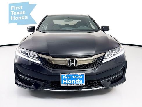 Used 2017 Honda Accord EX image 2