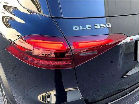 Used 2025 Mercedes-Benz GLE 350 4MATIC image 27