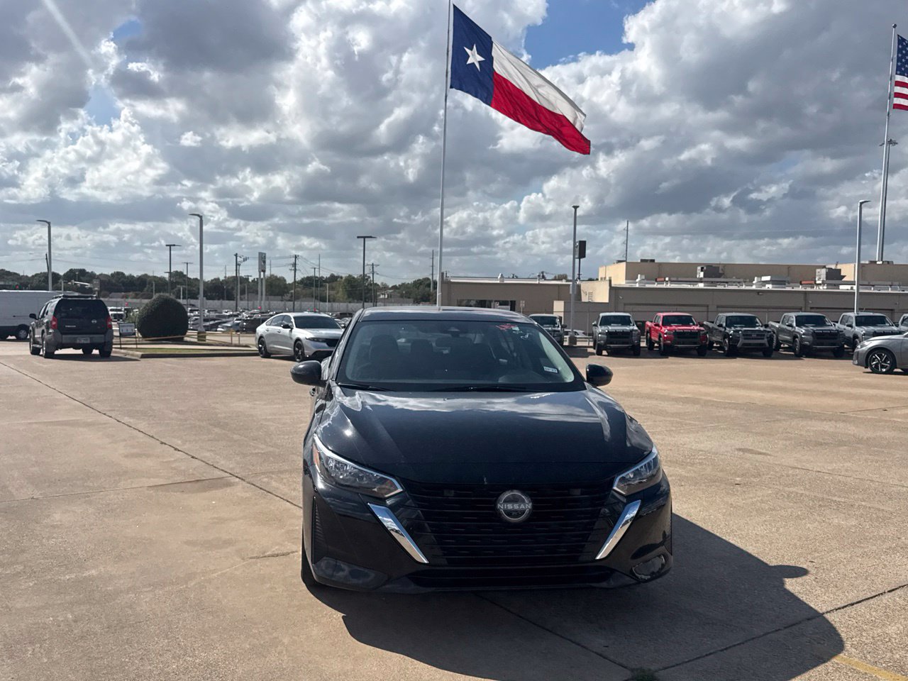 Used 2025 Nissan Sentra SV w/ Trunk Package FWD image 5