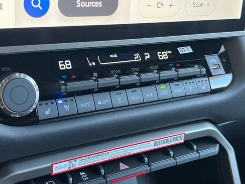 New 2026 Toyota Sequoia Platinum AWD/4WD image 23
