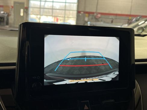 Used 2025 Toyota Corolla LE image 19