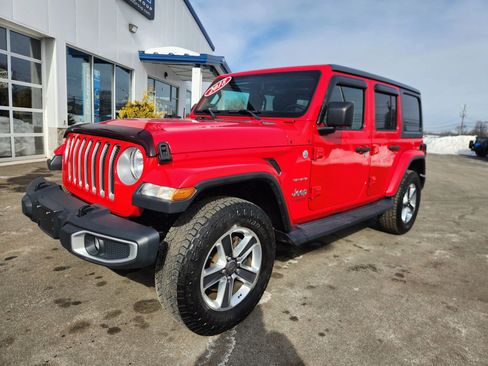 Used 2018 Jeep Wrangler Unlimited Sahara image 5
