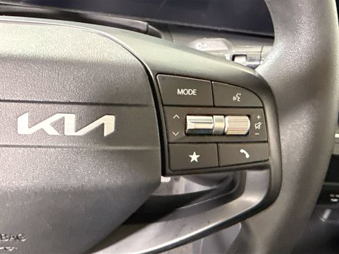 Certified 2025 Kia K4 FWD image 22