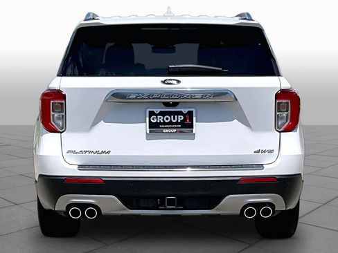 Used 2023 Ford Explorer Platinum w/ Technology Package AWD/4WD image 8