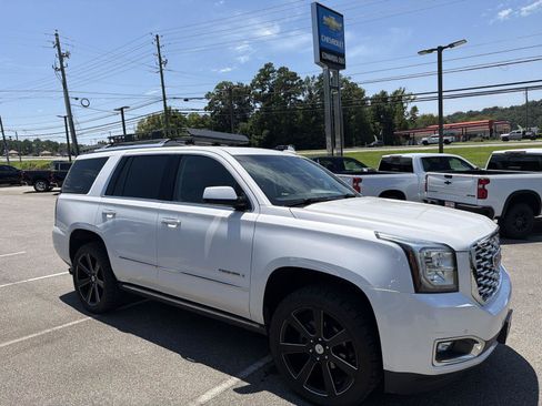 Used 2018 GMC Yukon Denali w/ Denali Ultimate Package AWD/4WD image 5