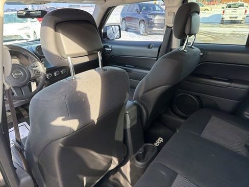 Used 2011 Jeep Patriot Latitude image 18