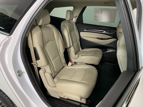 Used 2018 Buick Enclave Premium w/ Experience Buick Package image 38