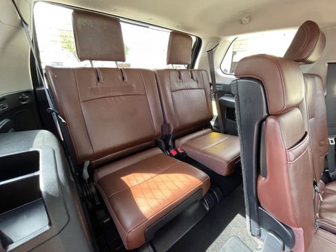 Used 2014 Toyota 4Runner Limited image 34