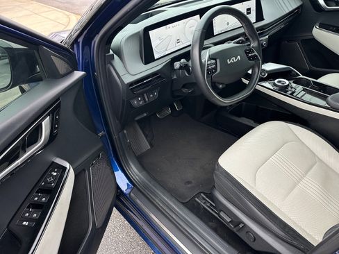 Used 2022 Kia EV6 GT-Line w/ GT-Line White Seat Package image 5