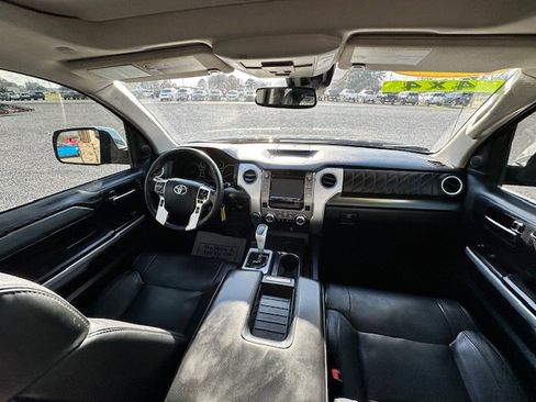 Used 2019 Toyota Tundra Platinum image 9