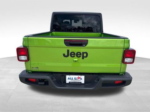 New 2026 Jeep Gladiator Sport AWD/4WD image 7