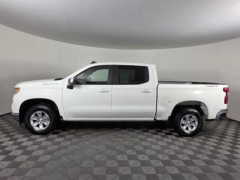 Used 2025 Chevrolet Silverado 1500 LT AWD/4WD image 10
