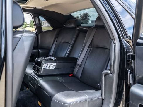 Used 2013 Rolls-Royce Ghost RWD image 24