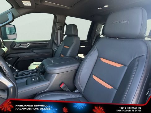 Used 2025 GMC Sierra 2500 AT4 w/ AT4 Premium Plus Package AWD/4WD image 22