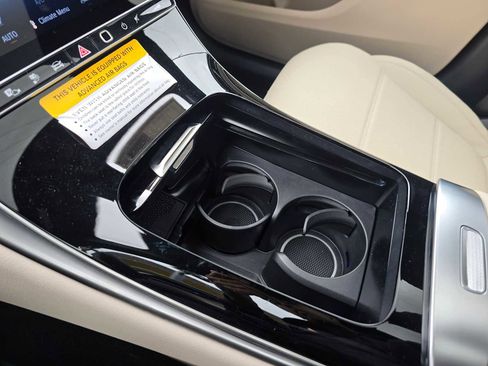 New 2026 Mercedes-Benz GLC 350e 4MATIC image 30
