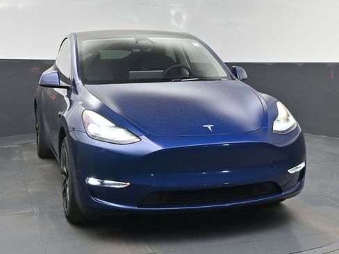Used 2025 Tesla Model Y Long Range image 21