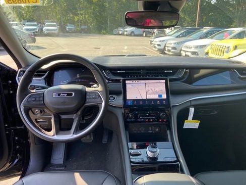 New 2023 Jeep Grand Cherokee 4WD 4xe image 12