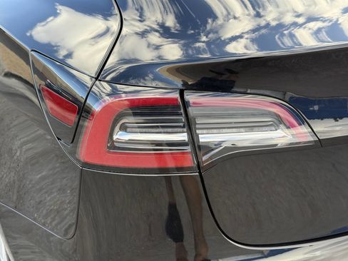 Used 2019 Tesla Model 3 Standard Range Plus image 35