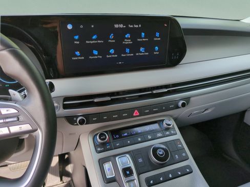 Used 2025 Hyundai Palisade SEL FWD image 13