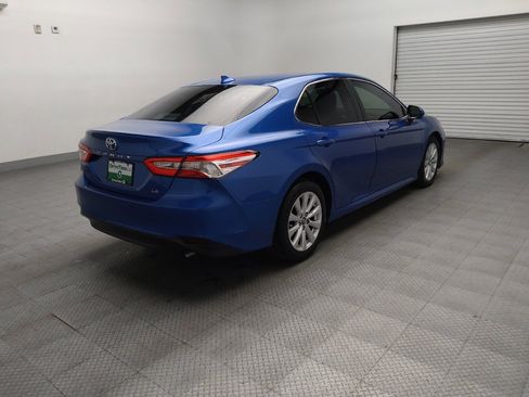 Used 2020 Toyota Camry LE FWD image 9