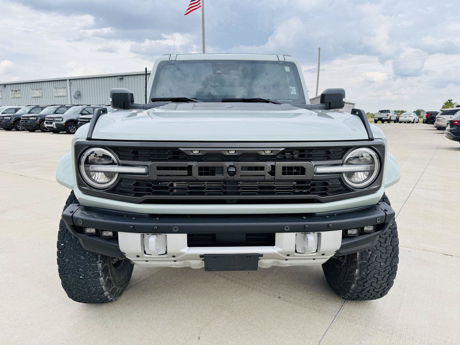 Used 2024 Ford Bronco Raptor AWD/4WD image 32