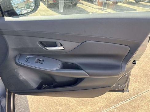 New 2026 Nissan Sentra SV w/ SV Convenience Package FWD image 18