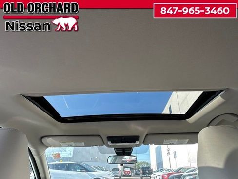 Used 2024 Nissan Altima 2.5 SL AWD/4WD image 13