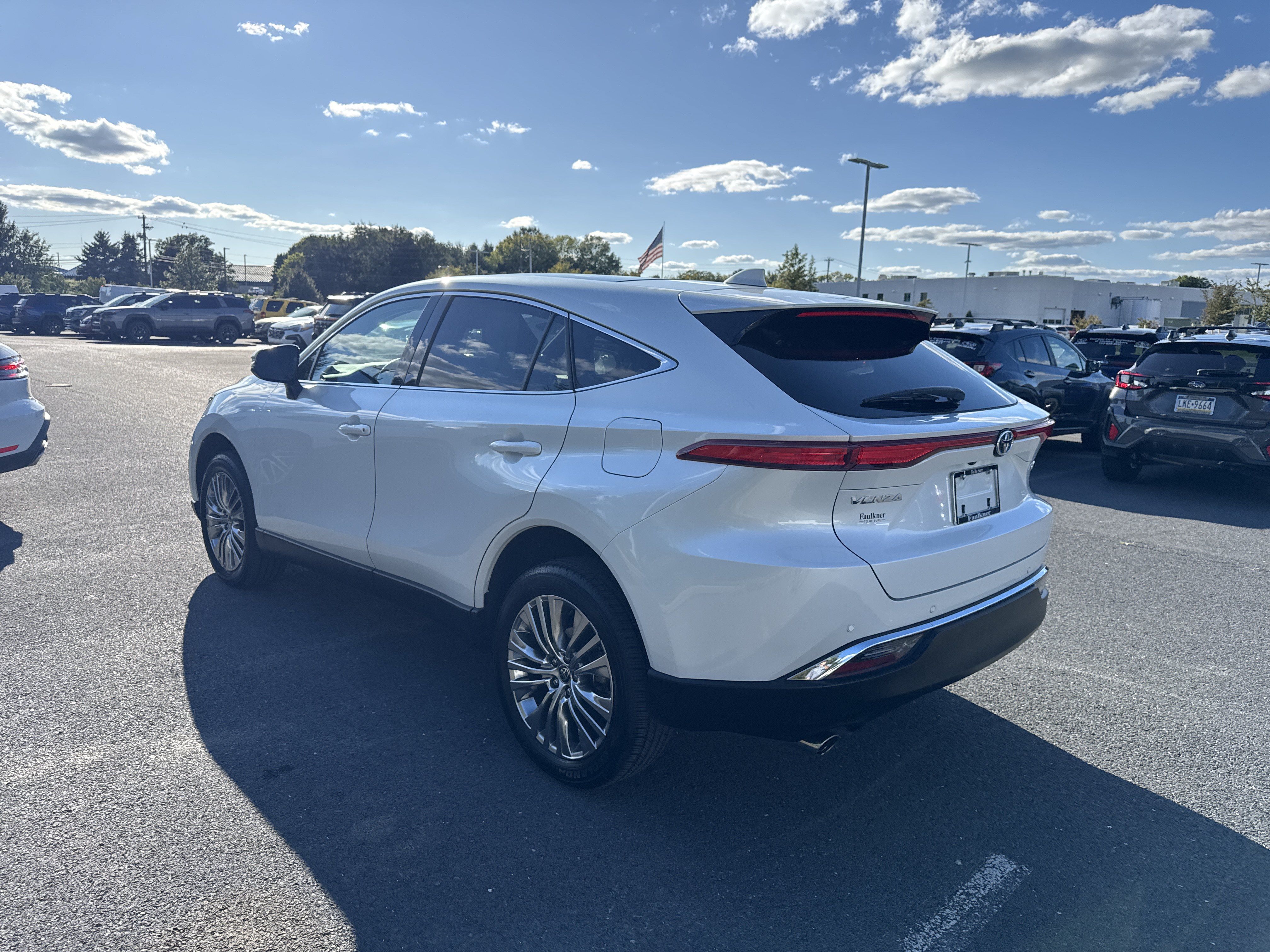Used 2023 Toyota Venza Limited AWD/4WD image 27