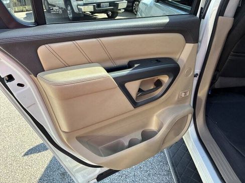 Used 2015 Nissan Armada Platinum w/ Platinum Reserve Package AWD/4WD image 21