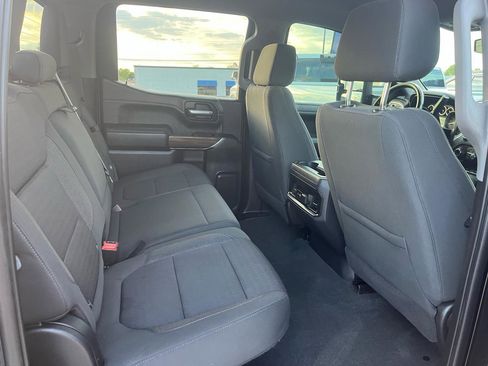 Used 2021 Chevrolet Silverado 1500 LT Trail Boss w/ Convenience Package II image 15